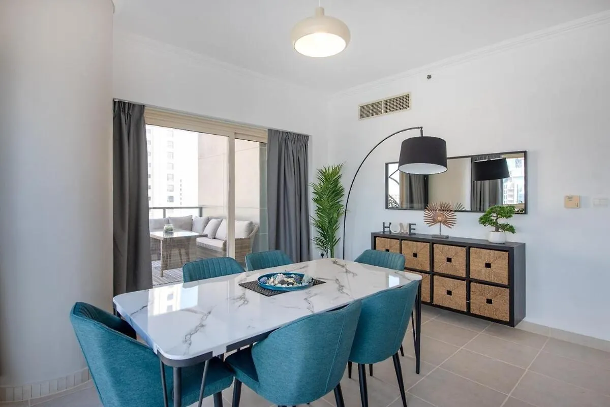 Amazing Cozy 1-Bedroom Apartment Perfect For 4 In Dubai Marina